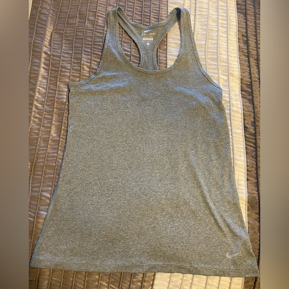 Nike Tops - EUC Nike Gray Women’s Tank Top Size Medium